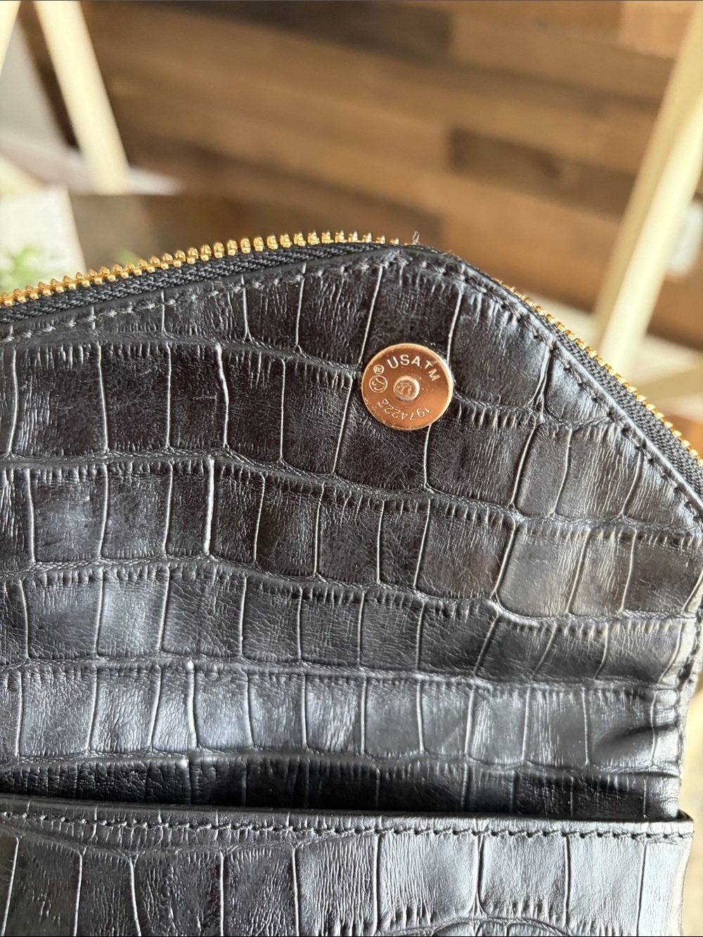 Henri Bendel Debutante Croc embossed Leather Wristlet Clutch with Gold Hardware - Picture 8 of 14